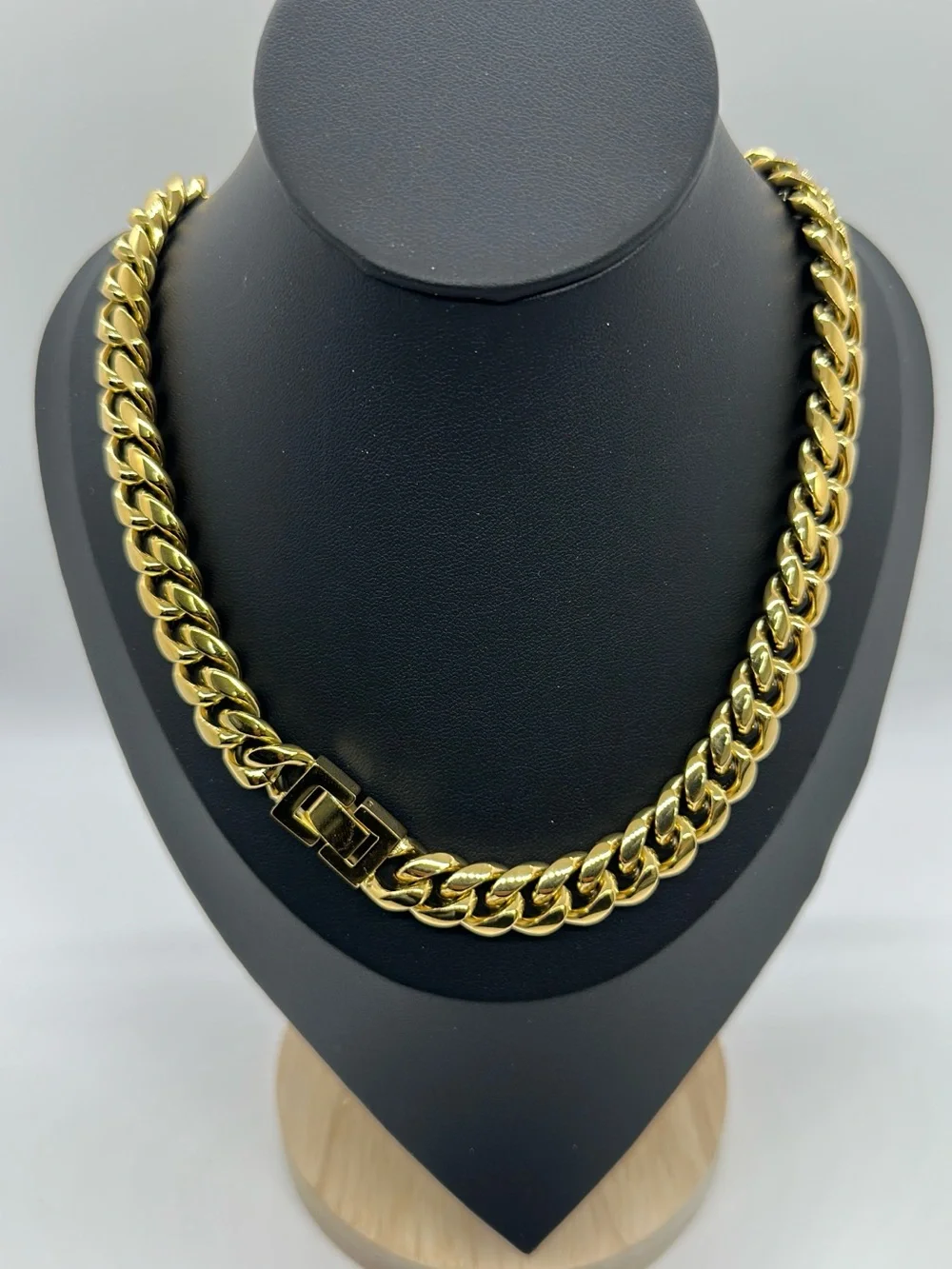 Men's Polished Gold Cuban Link Necklace - Bold Chain Accessory